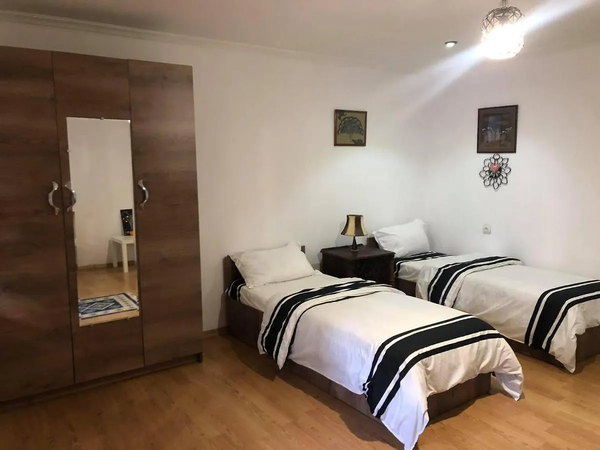 טביליסי 31 Toidze Apartment גאורגיה